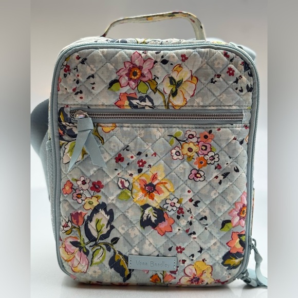Vera Bradley Handbags - Vera Bradley Lunch Bunch, Floating Garden lunch box